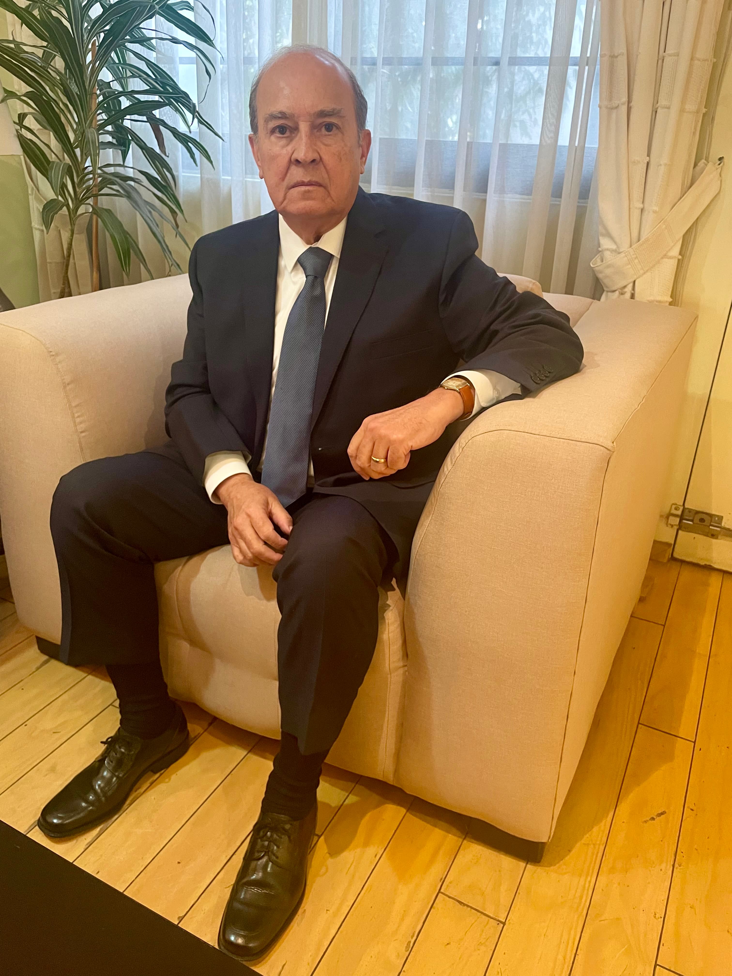 A. Luis Rocha Aceves
